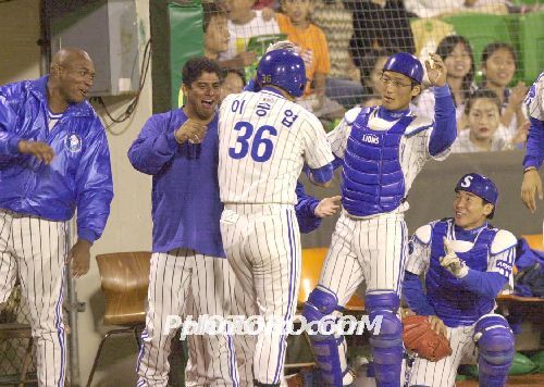 <용병들도 축하!! >