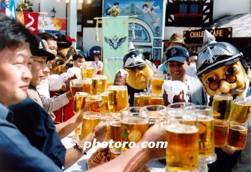 축제중 생맥주 끝없이 제공 -롯데월드 옥토버페스트