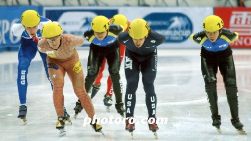 여유롭게 3000M를 출발 하는 선수들!!