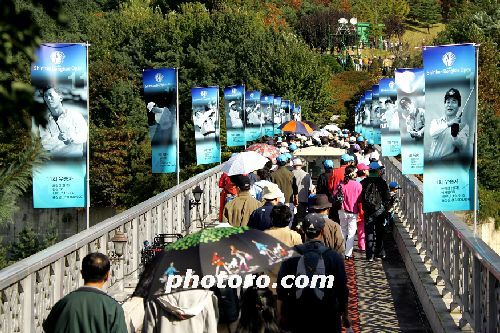 역대 우승자들의 사진