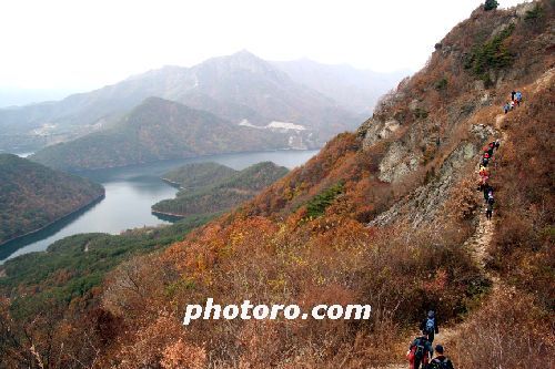 산행의 백미, 담양호반이 한눈에-금성산성 