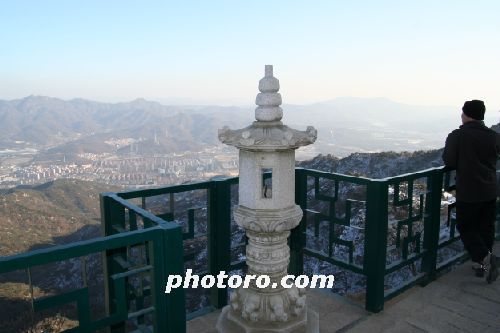 관악산의 명물 연주대 전망-관악산 겨울산행