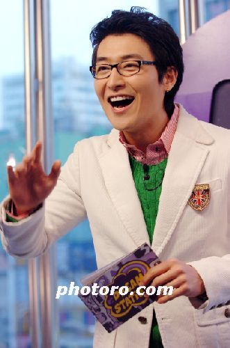 MTV Dream Station의 MC 김인석