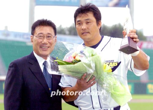 김동주 1.000 안타 KBO 시상