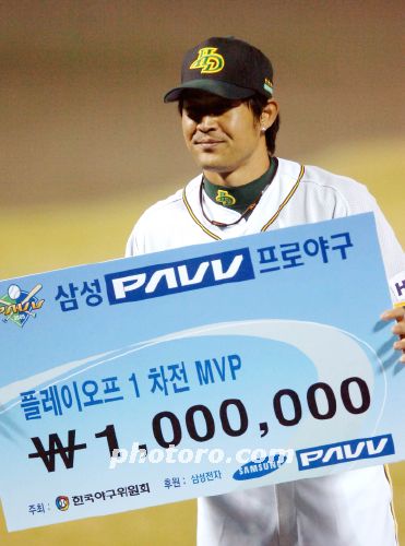 MVP 이숭용 웃었다.