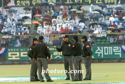 한국시리즈 2차전 우천 순연!