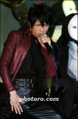 日 가수 GACKT, '2007 MKMF'에서 열창.