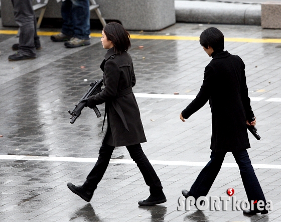 김태희-김소연, `여전사들의 카리스마 넘치는 발걸음`