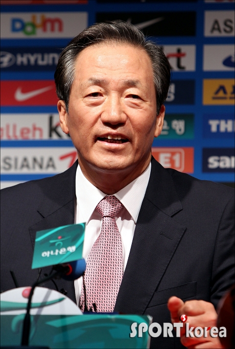 정몽준, 2022 월드컵유치를 위해 FIFA 회장선거에 나서지 않을것!