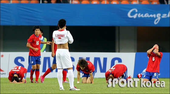 [광저우]동메달 한국, 후반 3골을 몰아치며 이란에 역전승!