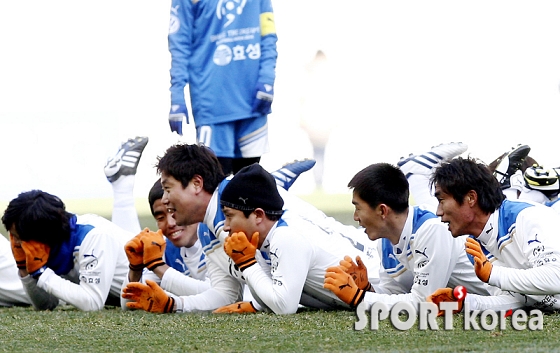 `자선 축구 온` 양준혁, 한 골 넣고 미쓰에이 춤 세리머니!