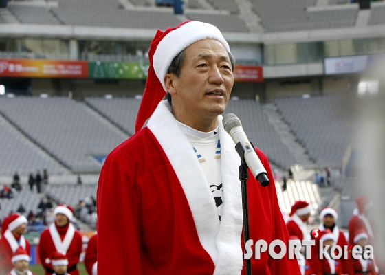 `축구장 산타` 정몽준 회장