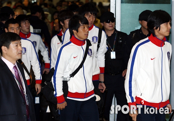 축구 대표팀 인천공항 통해 입국