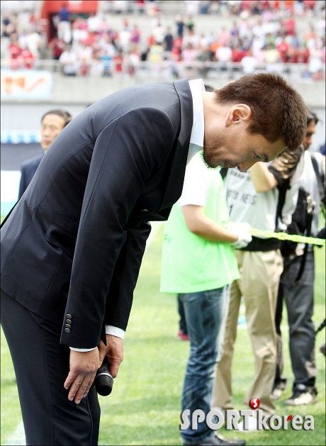 임재범, 축구팬 여러분 반갑습니다!