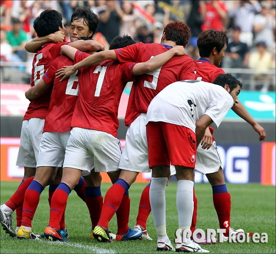 한국, 2-1 드디어 역전이닷!