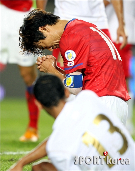 박주영, `아스널 입단 축하 골 폭발`