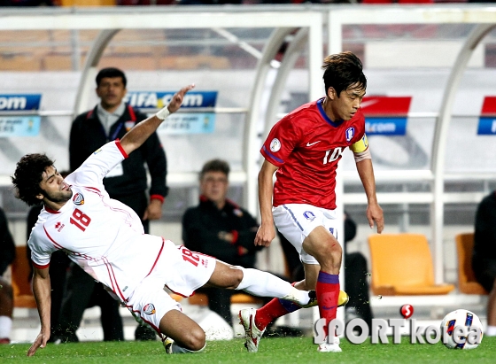 박주영, `명품다리, 걷어차지 마`