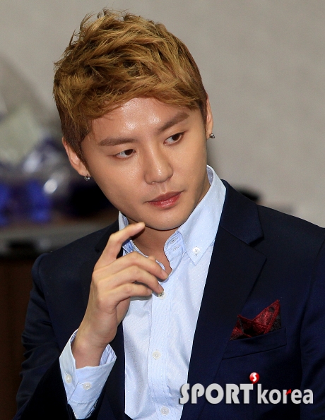 JYJ 김준수, `내가 바로 쿨가이~`