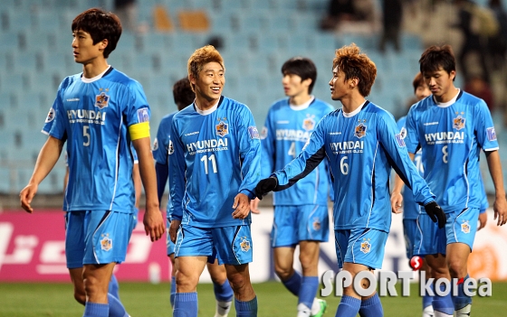 울산현대, 베이징궈안 상대로 2-1 승리