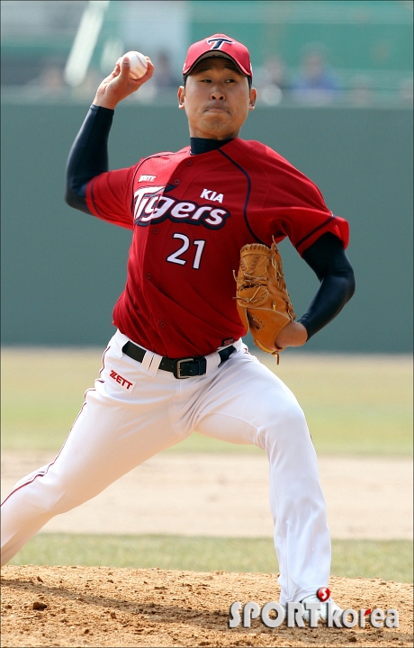 윤석민 `전년도 MVP 위력을 보여주마`