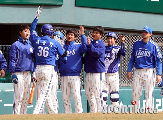 이승엽, 아시아 홈런왕의 기지개!!