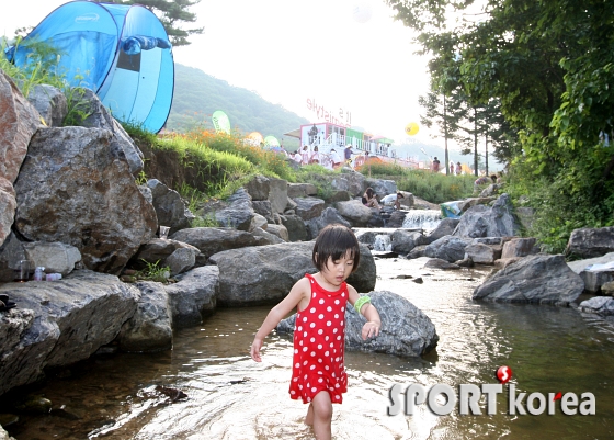 공연보다는 계곡이 좋은 인형같은 아이~(2012 지산 밸리 록페스티벌)