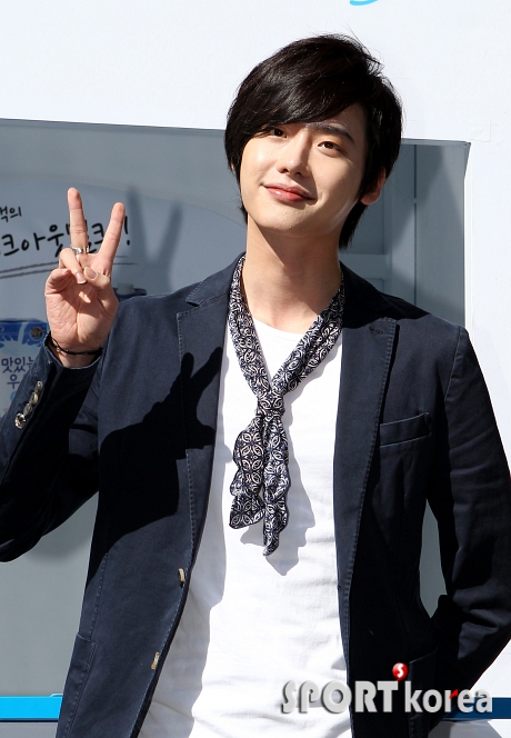 이종석 `왕자님 미소~`