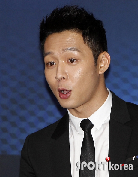 박유천, 뭘 보고 그리 놀랐을까?