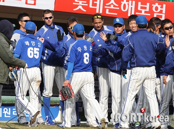 삼성 `시범경기 첫 승리`