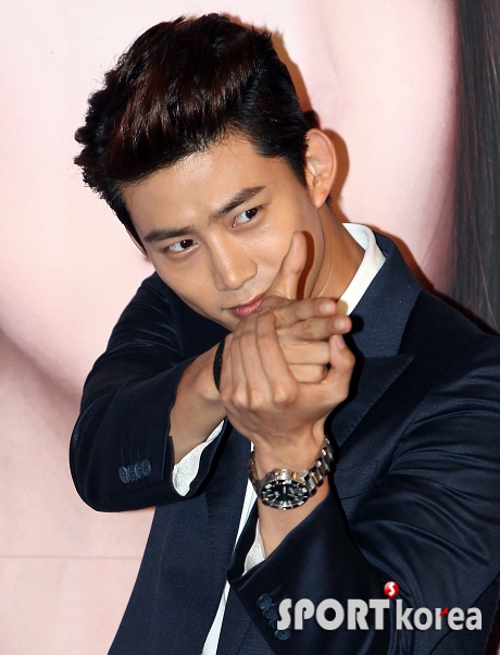 2PM 택연, `카리스마 눈빛`