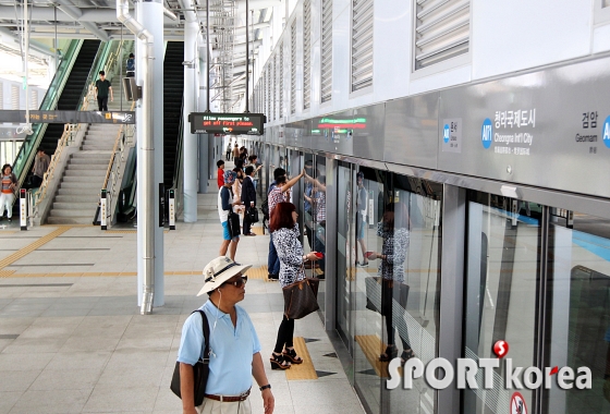 개통 한달 맞은 공항철도 청라역, 하루 6,800명 이용