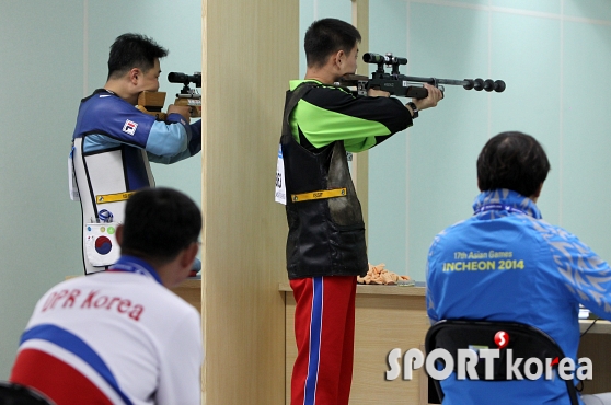 북한 김지성, 10m 러닝타켓에서 금메달 사격