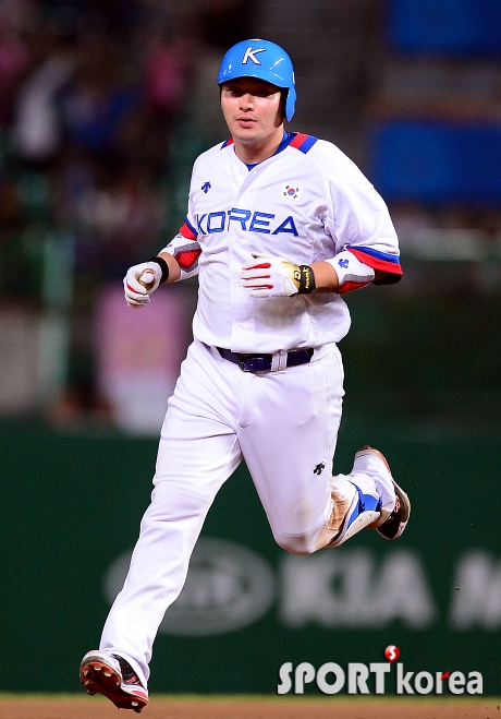 박병호, 6회 쐐기 스리런 홈런