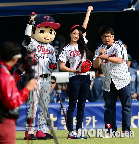 나인뮤지스 경리 `LG 한국시리즈까지 문제없어요~`