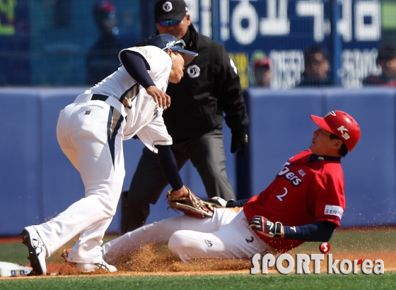 신종길 `무리한 3루질주`