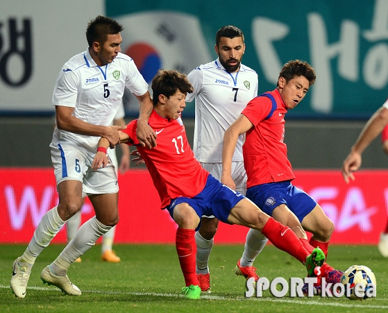 한국 축구대표팀, 우즈벡 평가전 1-1 무승부