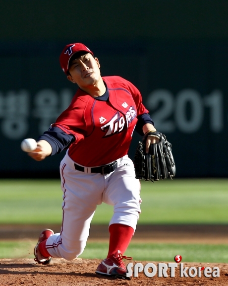 김병현 `시즌 첫 승 신고식을 위해`