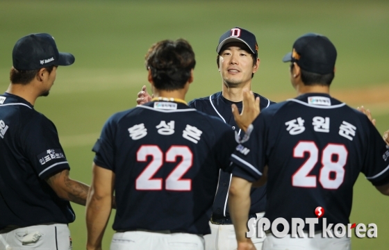 김재호 `오늘의 주인공은 나야~`