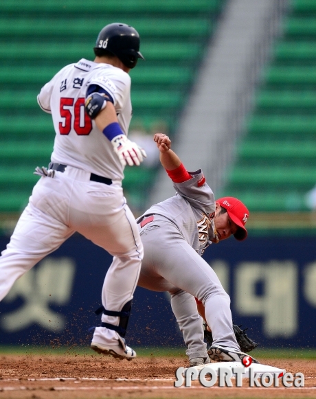 박종훈, `베이스 찍었다`