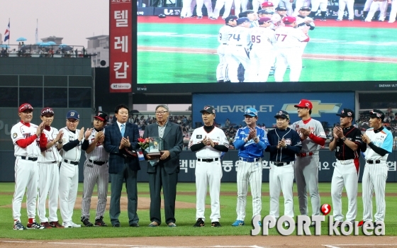 김응용 감독 `올스타전에서 은퇴식`