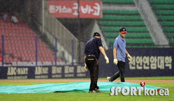 `마운드를 지켜야 한다`