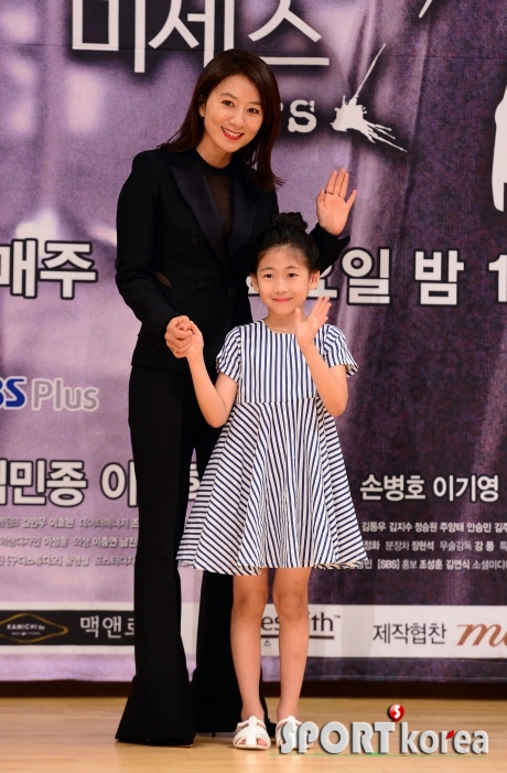김희애-박민하 `엄마와 딸로 나와요`