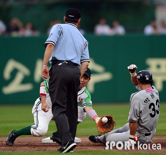 나주환 `용택이형 어서 와요~`