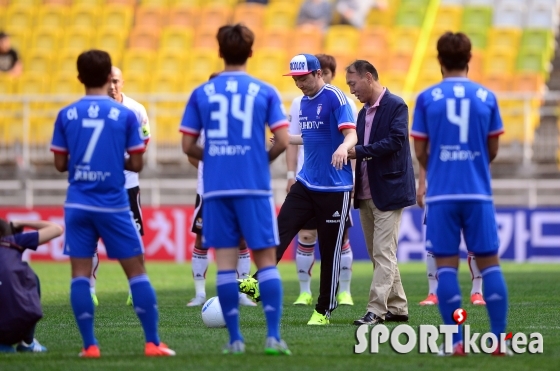 `감동적인 시축을 펼치는 신영록`