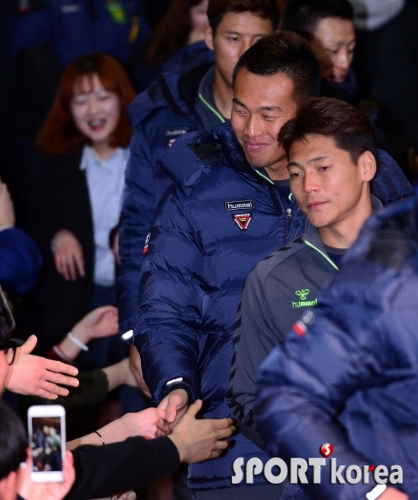 김신욱 `전북팬들의 열렬한 환영에 환한 미소`