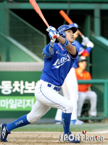 박해민 `시즌 첫 홈런 신고`