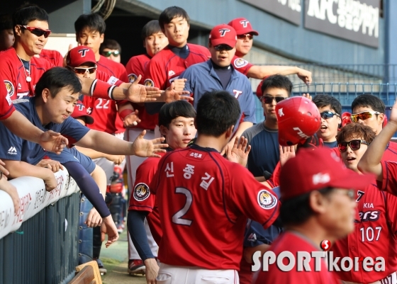 신종길, 선취득점 환영식