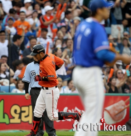 김경언 `윤성환 상대 투런`