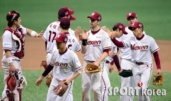 넥센, 9-7 승리하며 NC에 위닝시리즈