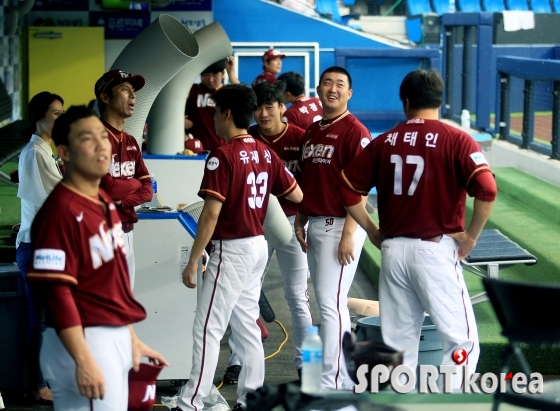 `넥센 선수들이 더위를 식히는 방법`